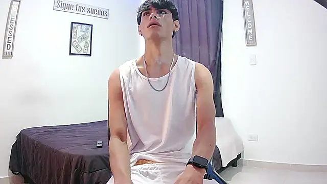 harrytomson 1 online show from November 13, 2025, 6:56 pm