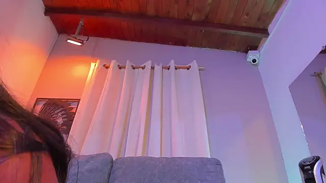 zoe roux21 online show from October 18, 2025, 2:13 am