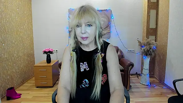 Anna Diax online show from February 12, 2026, 1:00 pm