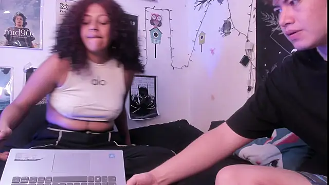 hothoneychile online show from October 28, 2025, 2:27 pm