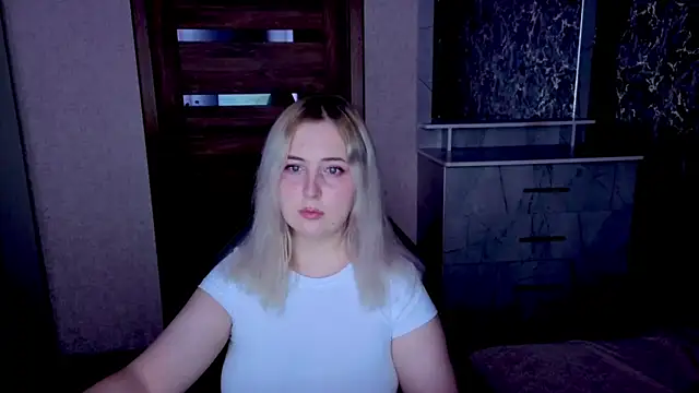 Kristy-Max online show from June 5, 2026, 7:19 pm