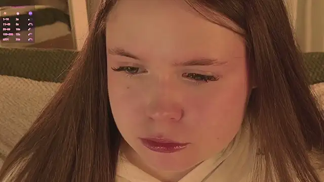 Snapshot of SunnyRisha chatting on December 15, 2025, 5:13 am SunnyRisha online show from December 15, 2025, 5:13 am