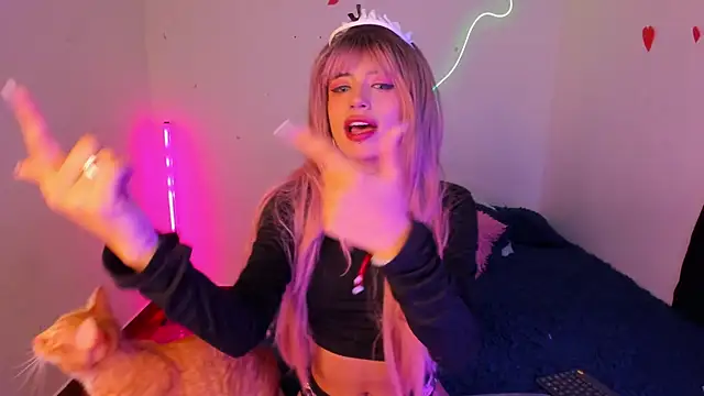 Snapshot of CelesteXCute chatting on January 10, 2026, 11:44 pm CelesteXCute online show from January 10, 2026, 11:44 pm