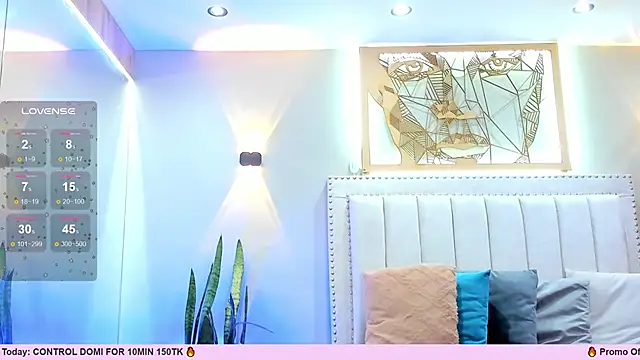 Snapshot of _EmilyJireh_ chatting on March 15, 2025, 1:30 am EmilyJireh online show from March 15, 2025, 1:30 am