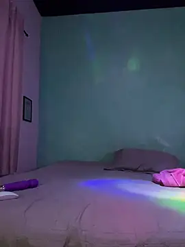 xMirana  online show from April 12, 2026, 7:44 am