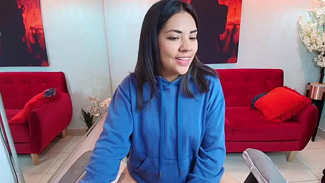 Snapshot of Rousse_land chatting on October 9, 2025, 9:32 am Rousse land online show from October 9, 2025, 9:32 am