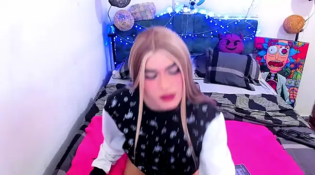 Laxissh online show from March 17, 2025, 11:46 pm