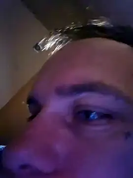 Snapshot of Tonojenej chatting on February 7, 2025, 10:52 pm Tonojenej online show from February 7, 2025, 10:52 pm