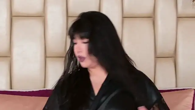 Alexa Miss online show from November 22, 2025, 7:24 pm