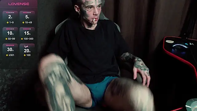 lonelycrystal online show from November 1, 2025, 11:26 am