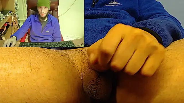 Snapshot of hardbigcock16 chatting on January 24, 2025, 7:08 am hardbigcock16 online show from January 24, 2025, 7:08 am