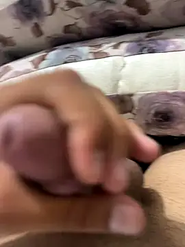 sertseven3333 online show from September 29, 2025, 9:42 pm