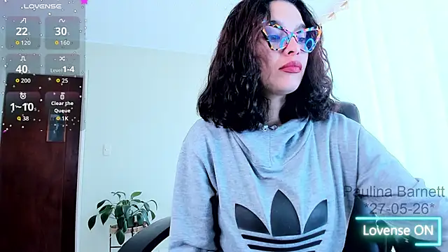 paulinabarnett- online show from May 27, 2026, 3:19 pm