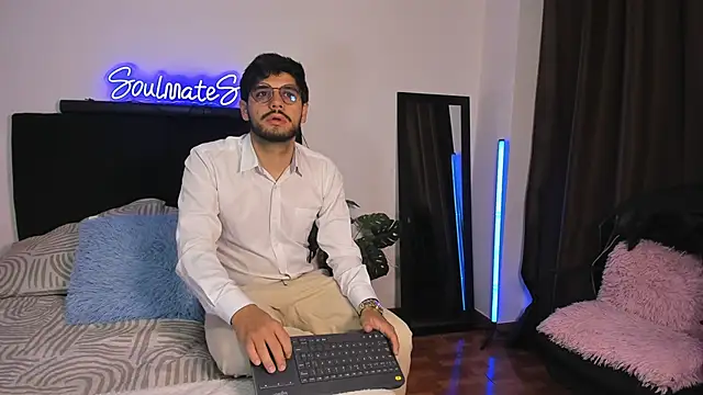 -soulmate-s online show from April 8, 2026, 3:24 pm