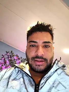 Gabrielfogao online show from May 3, 2026, 10:24 pm