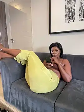 Snapshot of Cocowett chatting on February 18, 2026, 10:55 am Cocowett online show from February 18, 2026, 10:55 am