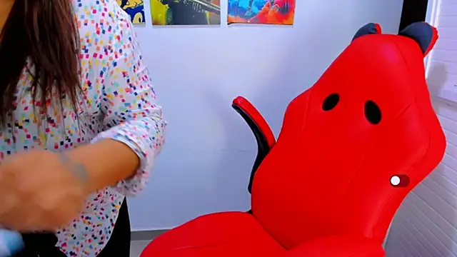 victoria love89 online show from March 11, 2026, 2:49 am