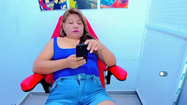 Snapshot of victoria_love89 chatting on January 16, 2026, 1:42 am victoria love89 online show from January 16, 2026, 1:42 am