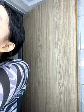 Snapshot of lilithTeen1_ chatting on November 5, 2025, 8:12 pm lilithTeen1 online show from November 5, 2025, 8:12 pm