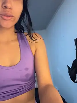 Snapshot of lilithTeen1_ chatting on November 4, 2025, 9:40 pm lilithTeen1 online show from November 4, 2025, 9:40 pm