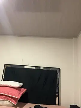 Snapshot of lilithTeen1_ chatting on November 28, 2025, 10:32 pm lilithTeen1 online show from November 28, 2025, 10:32 pm