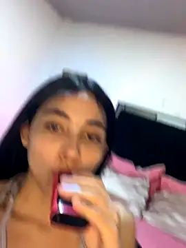 Snapshot of lilithTeen1_ chatting on December 2, 2025, 2:12 am lilithTeen1 online show from December 2, 2025, 2:12 am