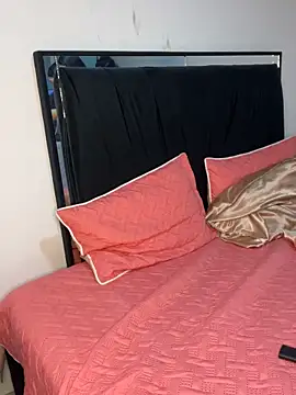 Snapshot of lilithTeen1_ chatting on November 16, 2025, 3:00 am lilithTeen1 online show from November 16, 2025, 3:00 am