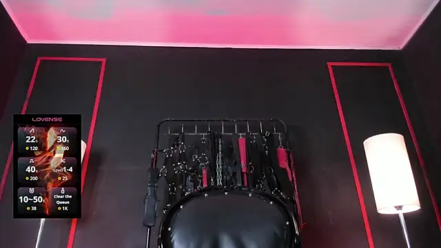 Carolina Arias online show from April 17, 2026, 8:33 pm