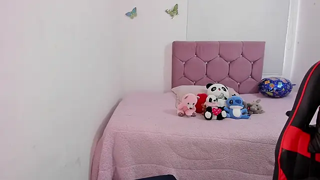 Snapshot of hotbbc_wife chatting on November 27, 2025, 8:42 pm hotbbc wife online show from November 27, 2025, 8:42 pm