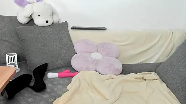 electra hunt online show from July 23, 2026, 1:58 am