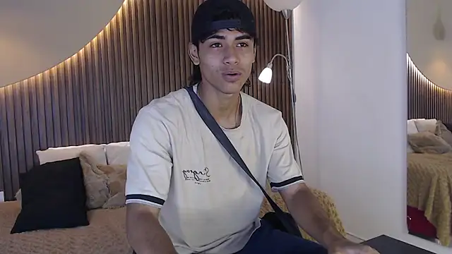 zander 2120 online show from February 25, 2025, 1:32 pm