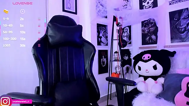 Lexyjoycce online show from October 28, 2025, 9:14 pm