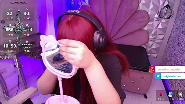 toky doll online show from December 5, 2025, 9:01 pm