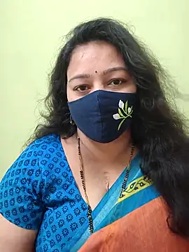 Snapshot of neelu-hoty chatting on May 4, 2026, 11:24 am neelu-hoty online show from May 4, 2026, 11:24 am