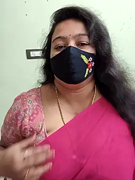 neelu-hoty online show from February 11, 2026, 8:14 am