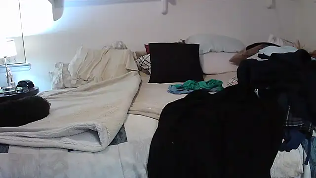 Hand69someguy online show from November 27, 2025, 1:06 am