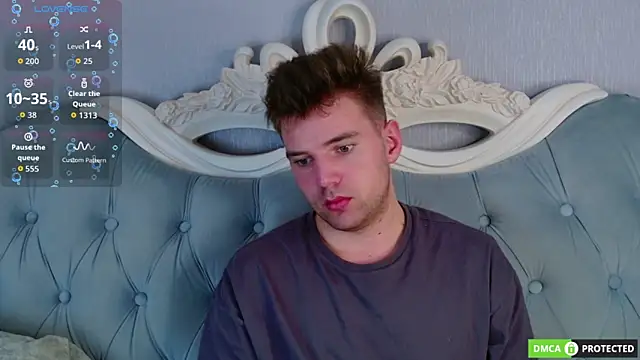 ArthurWhitee online show from March 27, 2026, 3:37 am