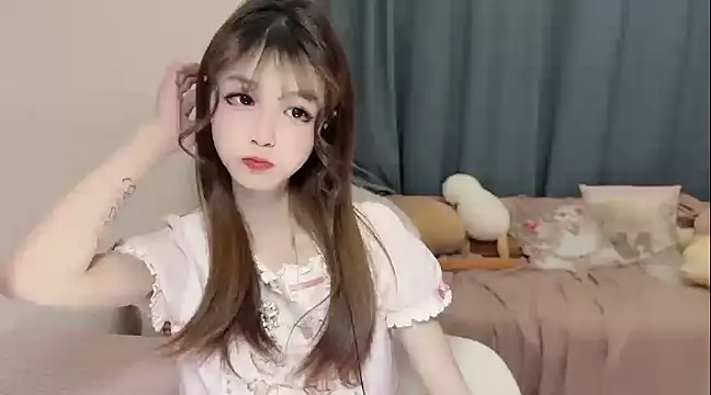 Snapshot of LL-orangecat chatting on December 14, 2024, 11:01 pm LL-orangecat online show from December 14, 2024, 11:01 pm