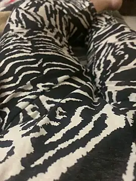 heena13 online show from November 4, 2025, 1:04 pm