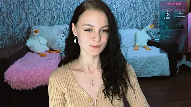 Snapshot of Elfanna chatting on March 13, 2025, 8:22 pm Elfanna online show from March 13, 2025, 8:22 pm