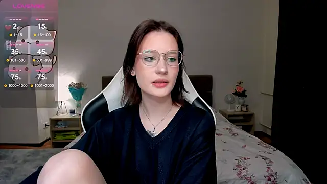 DearLia online show from February 1, 2025, 8:16 pm