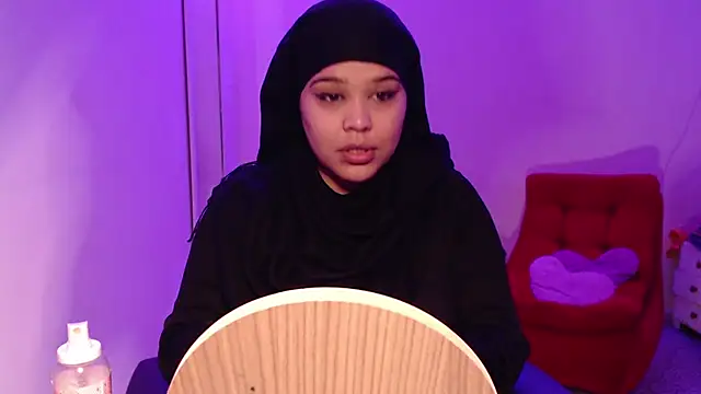 VenussTits97 online show from April 7, 2026, 12:01 am