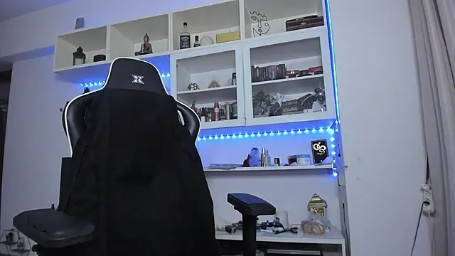 ToddClaytonn online show from October 22, 2025, 12:32 am