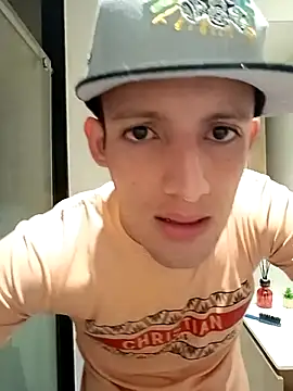 Duvan Martinez23 online show from April 2, 2026, 10:22 am