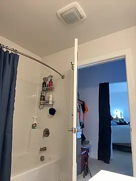 PeytonJohnn online show from October 29, 2025, 3:55 pm