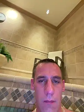 PeytonJohnn online show from December 15, 2025, 10:04 pm