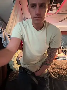 Snapshot of PeytonJohnn chatting on February 20, 2026, 5:04 pm PeytonJohnn online show from February 20, 2026, 5:04 pm