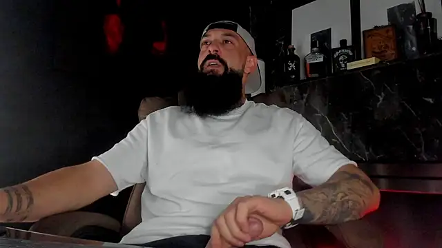 axxelrich  online show from October 23, 2025, 4:33 am