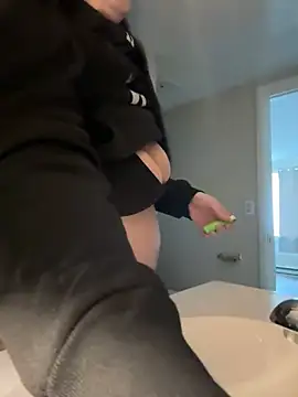 menaceswife online show from February 1, 2025, 4:22 pm