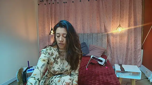 VioletaScott  online show from November 30, 2025, 12:28 pm